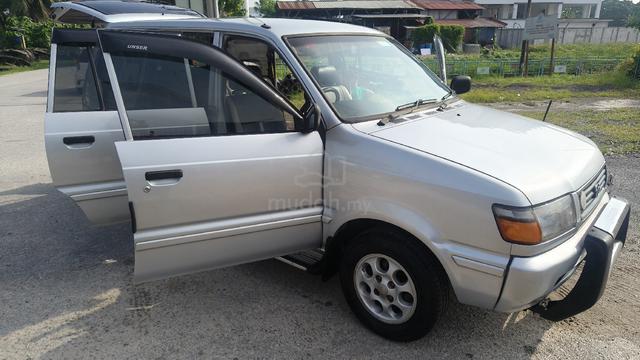 2000 Toyota UNSER 1.8 GLI (A) - 5