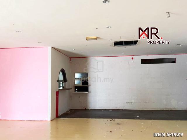 CORNER LOT Ground Floor Shop Lot Bandar Laguna Merbok FOR RENT 1