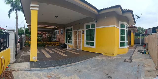 RENOVATED SEMI D Taman Semabok Jaya Melaka 1