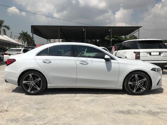 [ 2019 ] Mercedes Benz A200 2.0  (A) FULL SPEC - 5