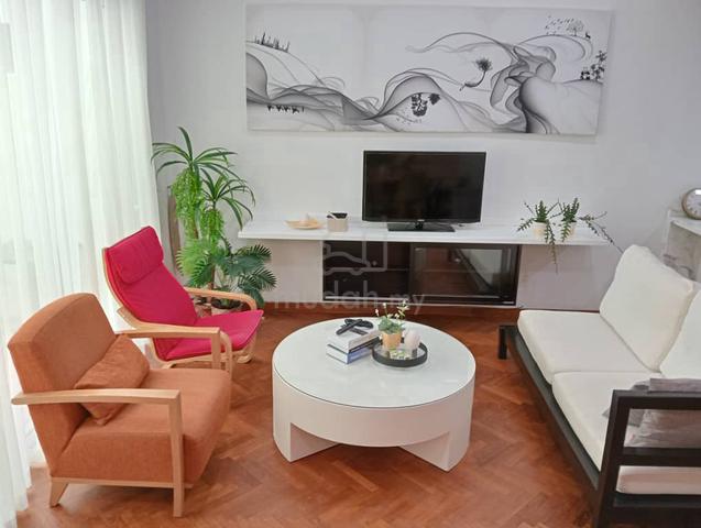 Straits Quay 1