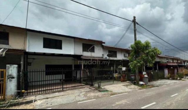 Senai Taman Saleng Jalan Serunai L.Cost Double Storey Terrace House 1