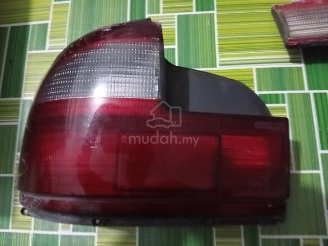 lampu belakang wira aeroback - photo 5 of 6