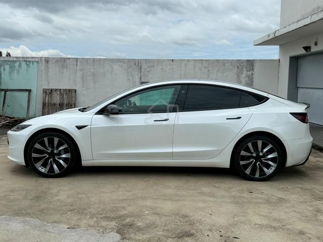 2025 Tesla MODEL 3 LONG RANGE AWD -AUTOPILOT - 4