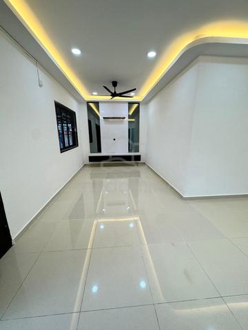 Renovated Single Storey Corner Lot | 4 Bed 3 Bath | Taman Nesa Skudai 1