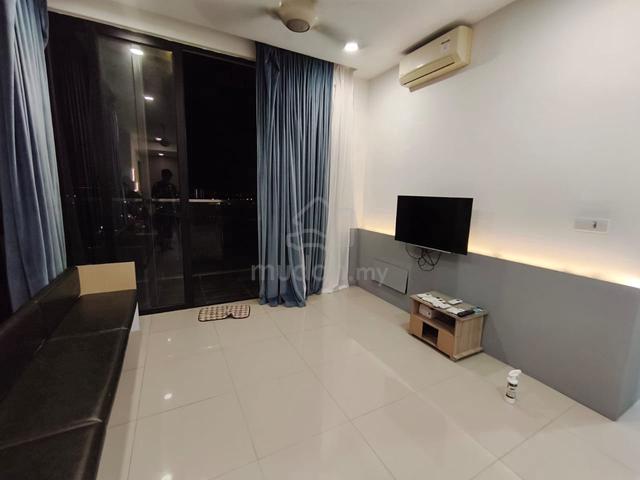 D' Pristine @ Medini 1
