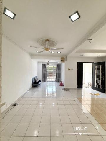 1.5 Storey Terrace @ Bandar Bukit Raja (Gamelan) Gated & Guarded Area. 1