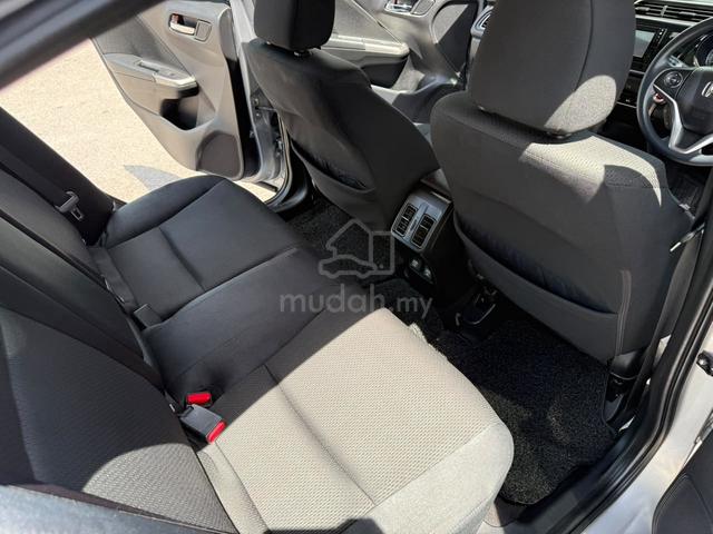 Honda City GM6 1.5 (A) Facelift with Padddle Shift - 4