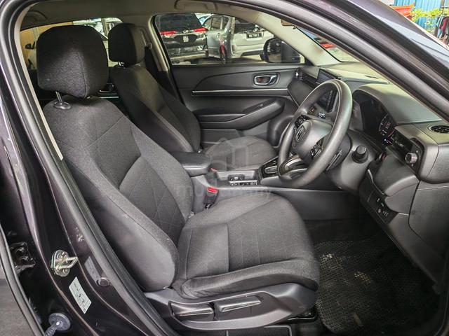 2023 Honda HR-V 1.5 E MY22 (A)full service record - 3