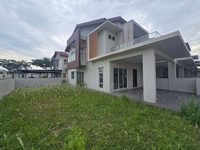 Corner🔥 Raintree🔥 Gated & Guarded🔥 Double Storey🔥 Original Unit 1