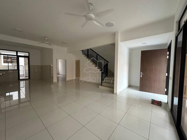 Senadi Hills @ Iskandar Puteri, Ready, Original, Partial Furnish, G&G 1