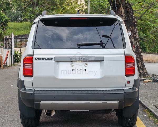 NEW CAR 8xKM 2024 Toyota LANDCRUISER 250 2.7 VX - 4