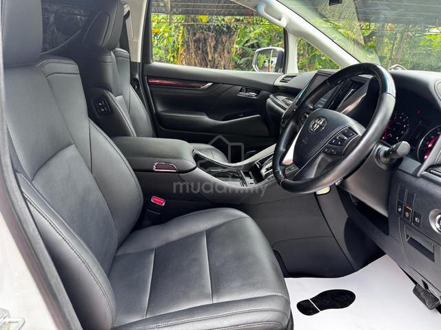 2022 Toyota ALPHARD 2.5 SC GRNTI LULUS FLL LOAN - 4