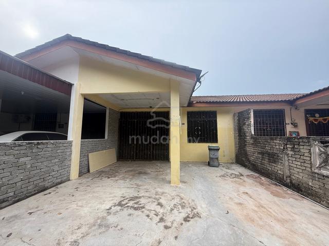 Bandar Seri Astana Single Storey Terrace House For Rent 1