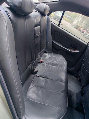 2002 Hyundai ELANTRA 1.8 (A) - 3