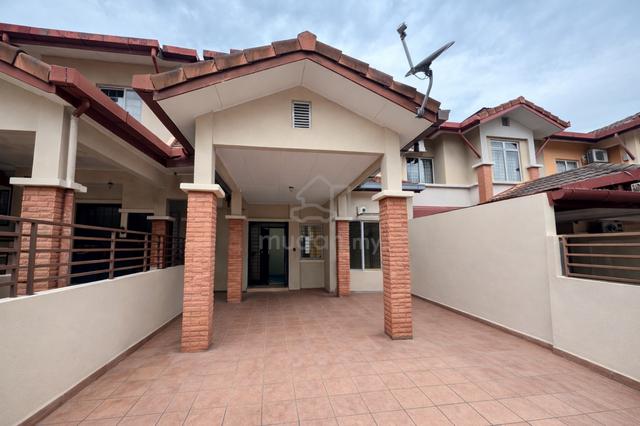 Guarded Renovated unit Kenanga Residence Taman Bukit Subang U16 shah 1