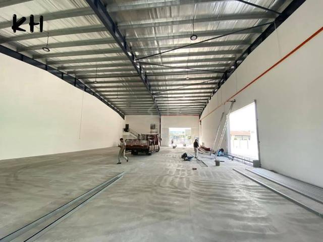For Rent: 1.5-Storey Semi-D Warehouse/Factory @ Pandamaran 5