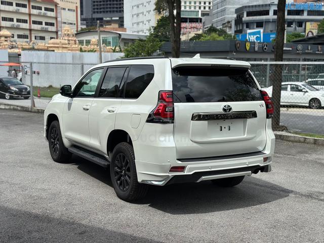 NEW CAR 600km PETROL 2021 Toyota PRADO 2.7 (A) - 2