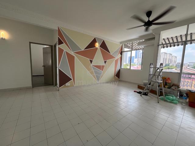 Manor Apartment 1