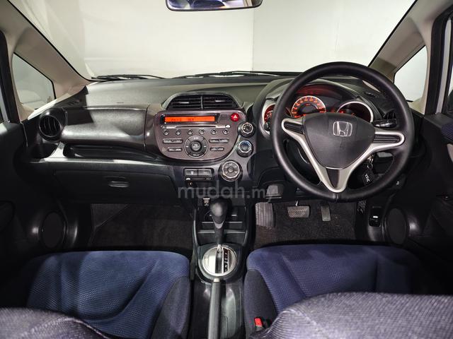 2013 Honda Jazz 1.5 VTEC (A) 2-Years Warranty - 3