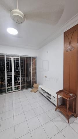 Villa Emas 2