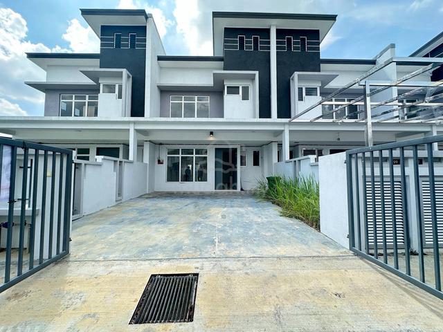 FACING OPEN FREEHOLD Double Storey D'Cendana Seksyen 8 Tasik Kesuma 1