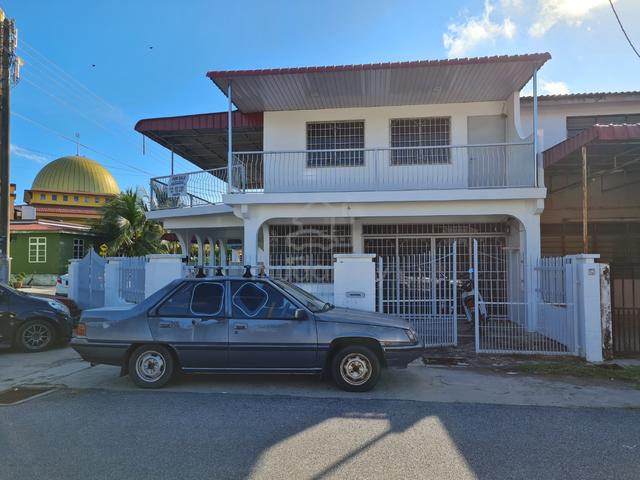 Teres 2 Tingkat Corner di Taman Bersatu, Kuala Kedah 1
