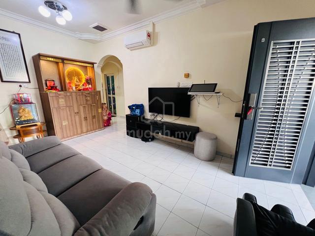 Tmn Universiti jln Kejayaan single storey house for Sale/Renovated 1