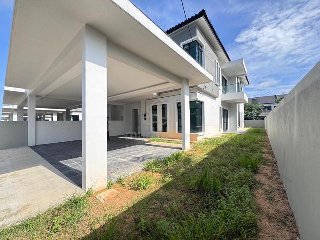 FREEHOLD SEMI D! 2 Storey Taman Molek Residence, Ayer Molek Melaka 1