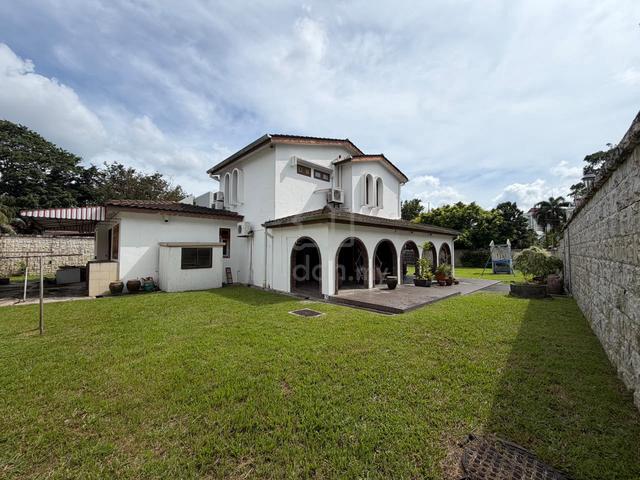 2 Storey Bungalow with Huge Land Near Pulau tikus 1