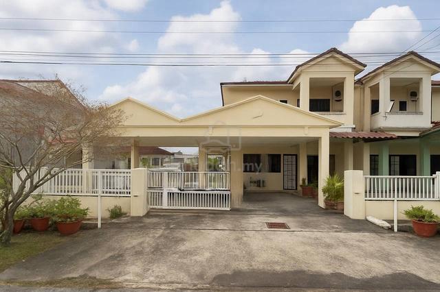 Double Storey Semi Detached House For Sale at Desa Pujut Miri 1