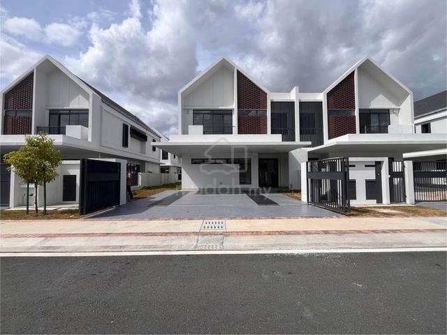 FACING OPEN | FREEHOLD | Double Storey Semi-D near Selangor, 1
