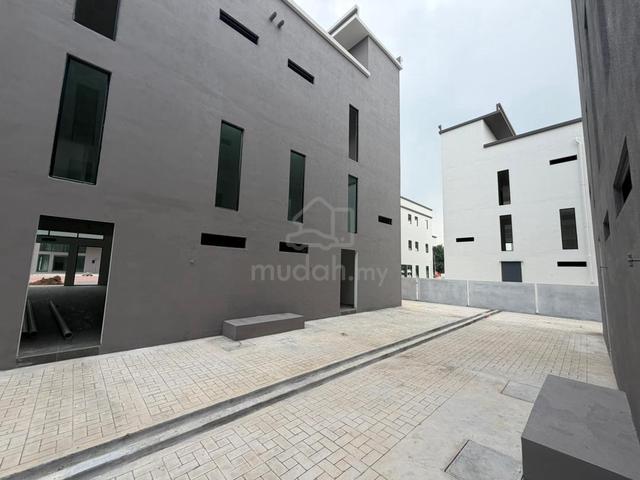 MARINA CITY 2.5-STOREY COMMERCIAL SHOPLOT For RENT🏢 1