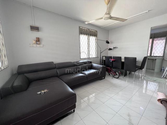 Taman Johor Jaya Double Storey Low Cost Corner Lot For Rent‼️ 1