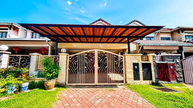 RENOVATED & EXTENDED 2-Storey House Bukit Jelutong Shah Alam 1