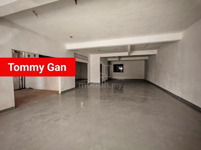 Raja uda @ Ong yi how Facing main road Gf 2475sqft Shoplot For Rent 1