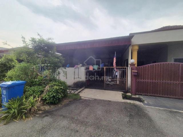 Facing Open- 1 Storey House Seksyen 17 Shah Alam. 1