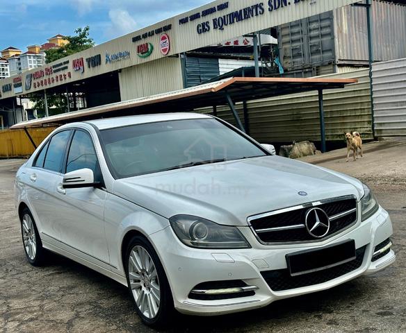 2012 Mercedes Benz C200 CGI BlueEFCY - 2