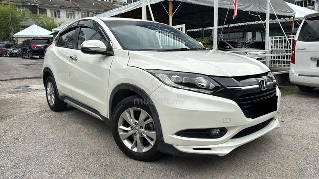 WITH WARRANTY TIP TOP 2015 Honda HR-V 1.8 V - 1