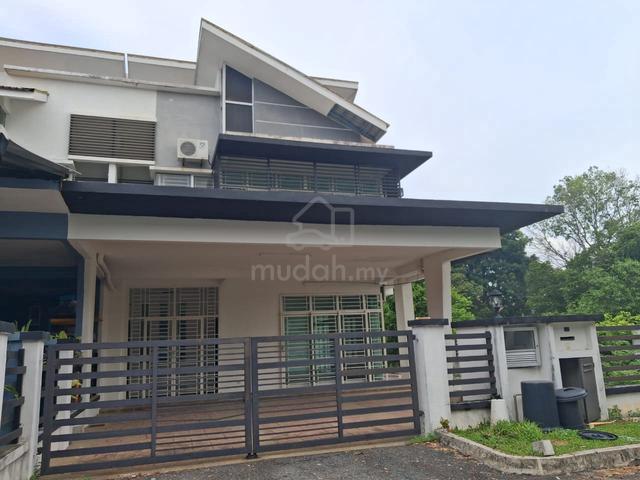 CORNER LOT + Nice Hse & Newly painted SYEKSEN 8 BANDAR BARU BANGI 1