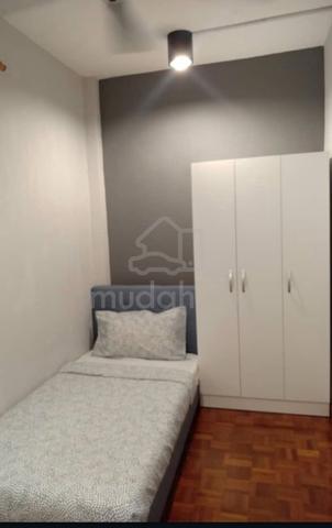 Single Room for rent in Damansara Damai (Male Only) 1