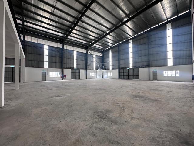 Semi-D Factory For Rent At Suria Industrial Park 1
