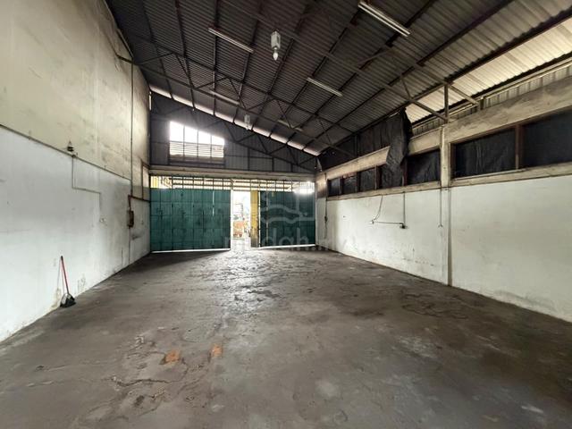 BELOW VALUE 跳楼价!Singele Storey Semi D Factory Malim Jaya Merdeka Town 1