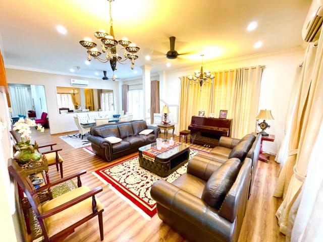 Corner Lot Double Storey Terrace House Jalan Elektron Denai Alam 1