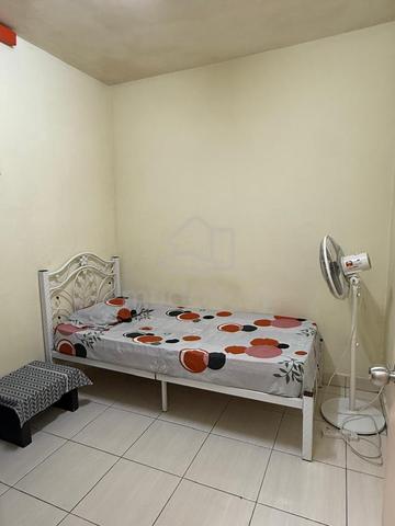 Small Room 1