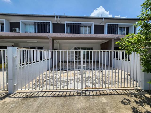 Double Storey Pagoh NON-BUMI 1