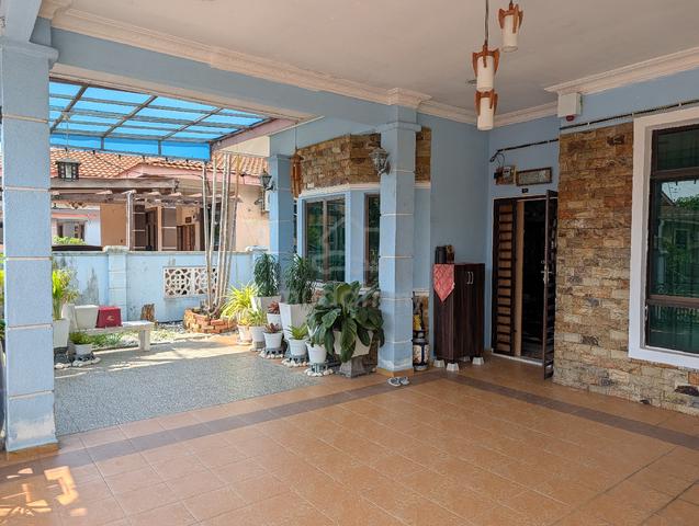 Semi- D | Single Storey 1