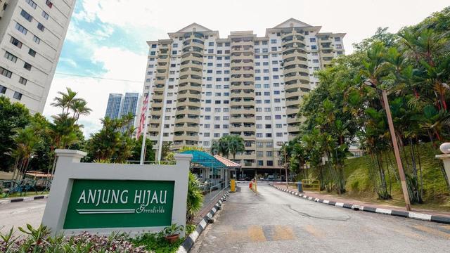 Anjung Hijau (Greenfields) 1