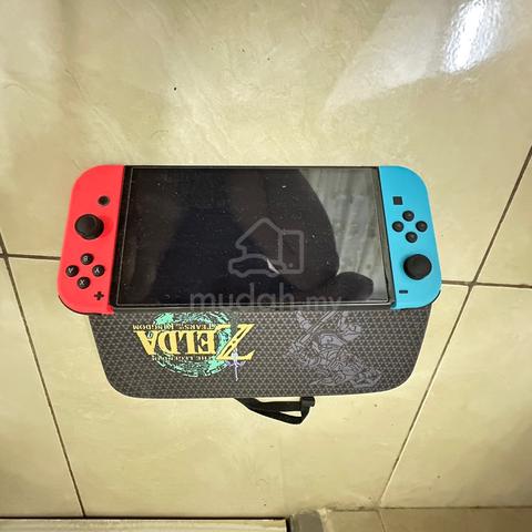 Sale Nintendo switch oled - photo 2 of 2