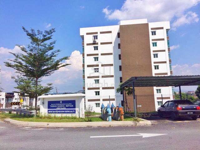 Crestin Park Apartment 1